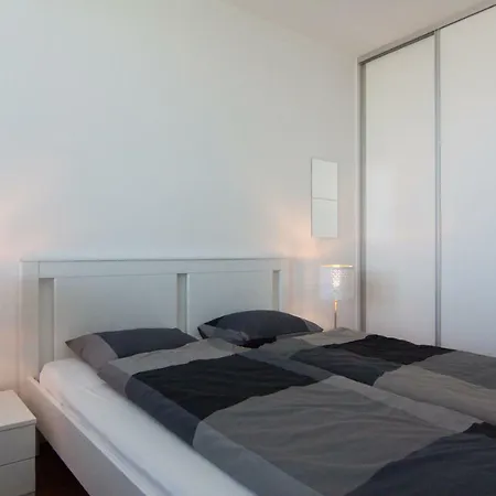 Apartmán Juls Next To Football And Hockey Stadium