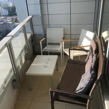 Juls Next To Football And Hockey Stadium Apartment Bratislava