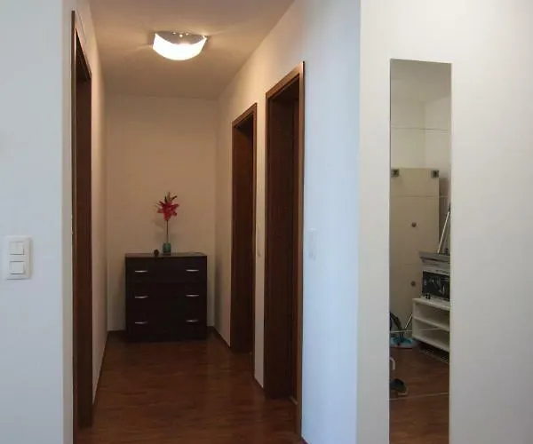 Juls Next To Football And Hockey Stadium Apartmán *