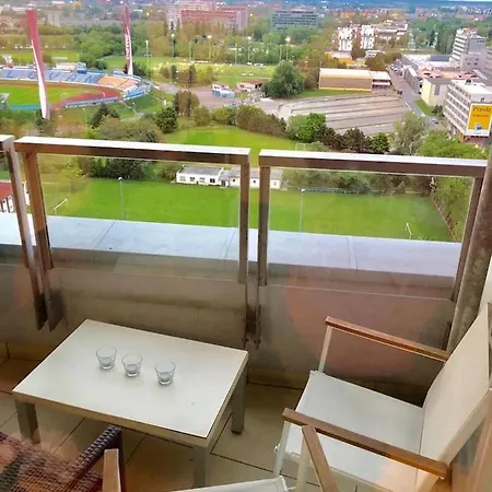 Juls Next To Football And Hockey Stadium Daire Bratislava